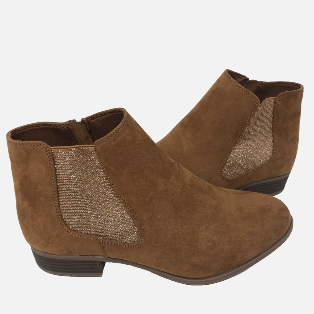 Extremely Me Light Brown Faux Sued Chelsey Boots w/ Side Zip Girls Size 2